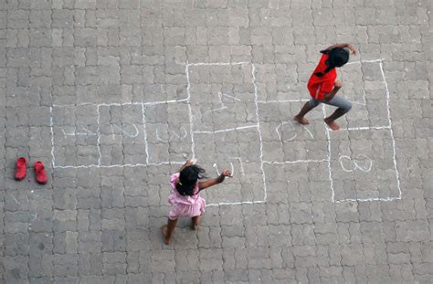 hopscotch game in hindi